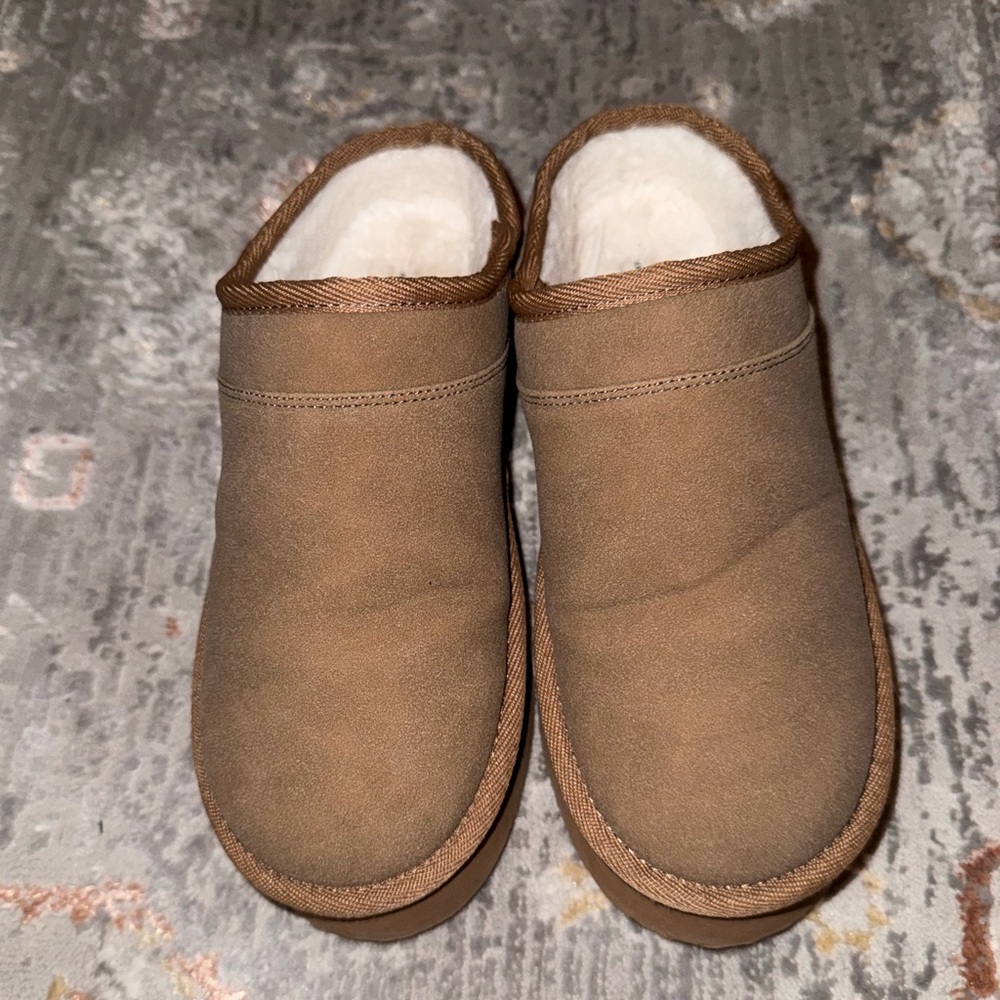 American Eagle Hangout Slip-On slipper